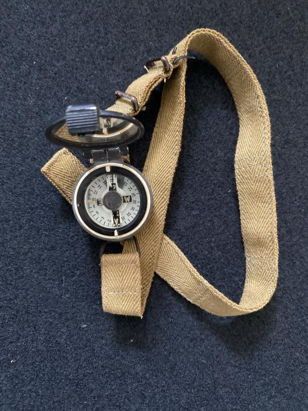 BRITISH MILITARY WRIST COMPASS
