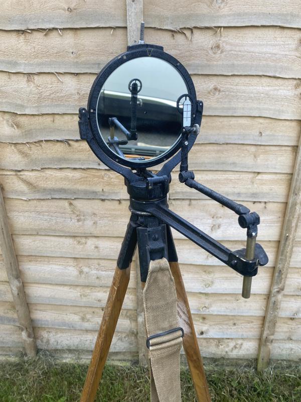 WW2 BRITISH HELIOGRAPH/SIGNALLING MIRROR SET