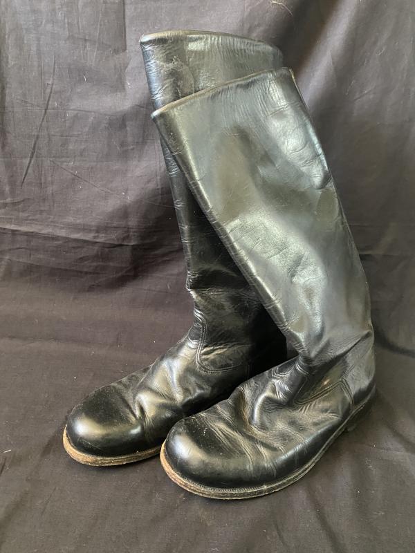 EAST GERMAN LEATHER BOOTS