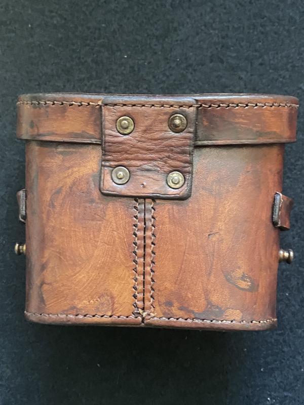 WW2 BRITISH COMMANDO/AIRBORNE BINOCULARS IN CASE