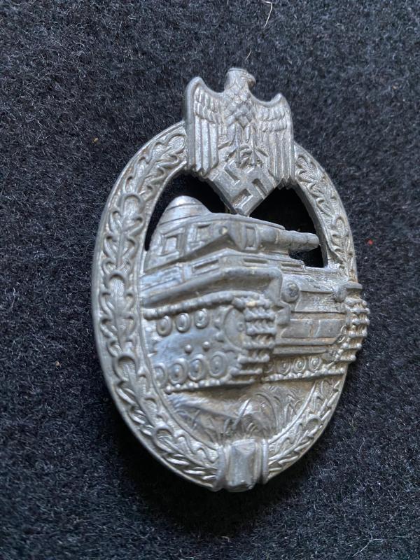 WW2 GERMAN PANZER ASSAULT BADGE IN SILVER