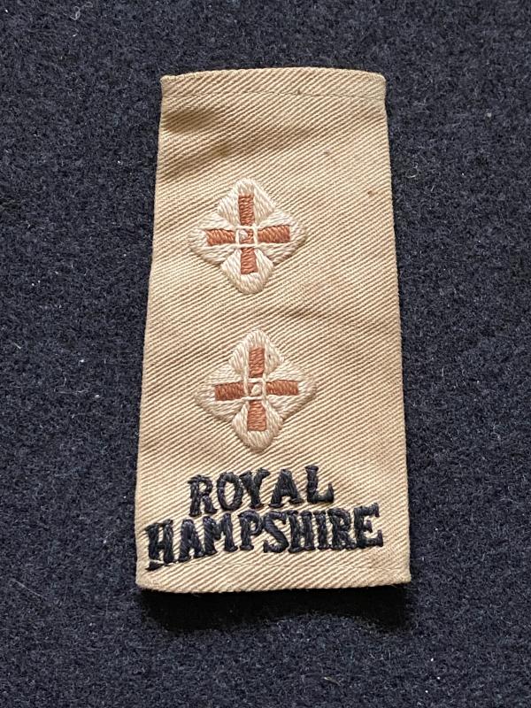 WW2 ROYAL HAMPSHIRE OFFICERS RANK SLIDE
