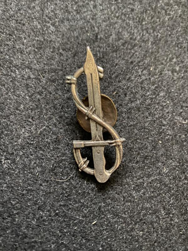 WW2 POLISH 3RD DIVISIONS ASSAULT GROUP BADGE