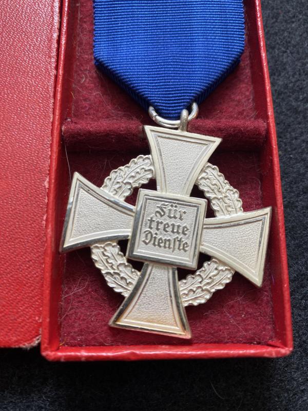 CHRISTMAS SPECIAL DAY 9 (WAS £125) WW2 GERMAN NATIONAL FAITHFUL SERVICE 25 YEARS WITH PRESENTATION BOX