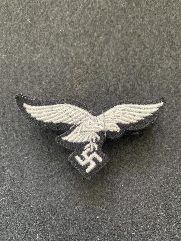 10 X WW2 GERMAN LUFTWAFFE HERMANN GORING FALLSCHIRM-PANZER DIVISION CAP EAGLE (UN-ISSUED)