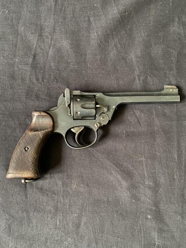 WW2 BRITISH NO.2 MK1 TANKERS REVOLVER ( PRE-EU/UK DEACTIVATION)
