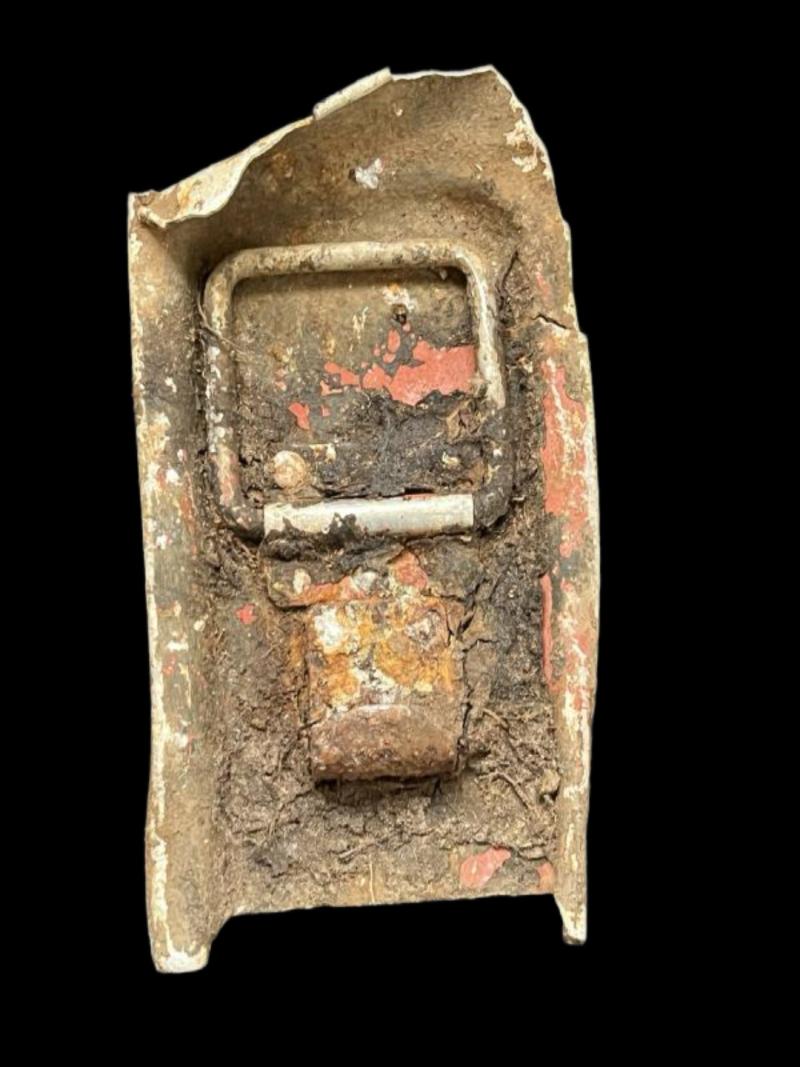 RELIC WW2 GERMAN AMMO TIN PART