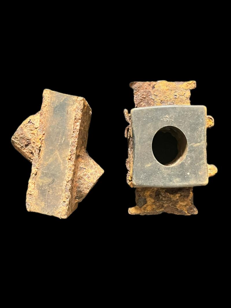 UNKNOWN WW2 GERMAN VEHICLE PARTS