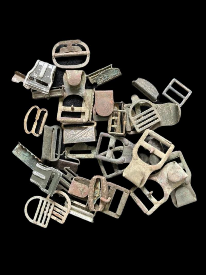 33 X WW2 GERMAN ASSORTED CLIPS