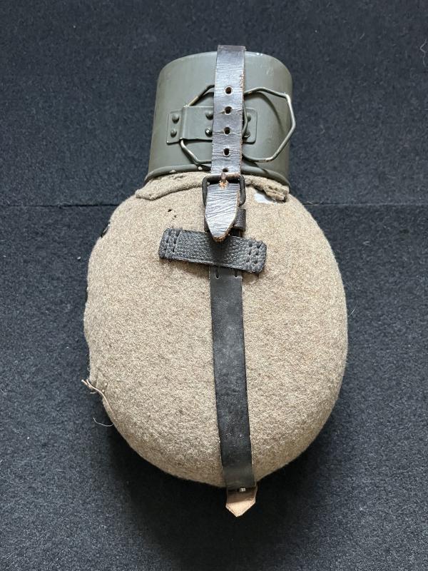 WW2 GERMAN CANTEEN/ WATER BOTTLE