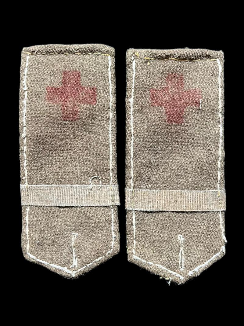 REPRODUCTION WW1 GERMAN MEDICAL SHOULDER BOARDS
