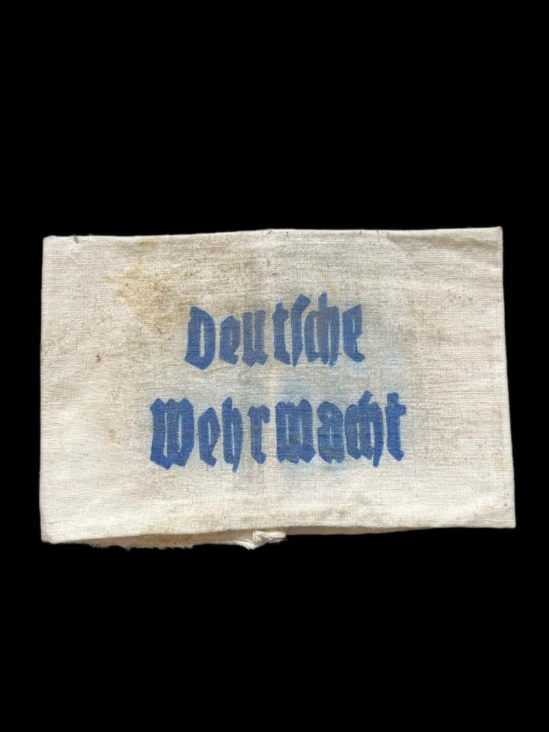 REPRODUCTION WW2 GERMAN DEUTSCHE WEHRMACHT ARMBAND