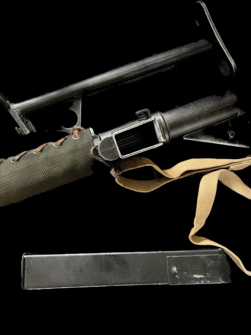 DENIX WW2 STEN MK.II SILENCER SMG & SPARE STOCK