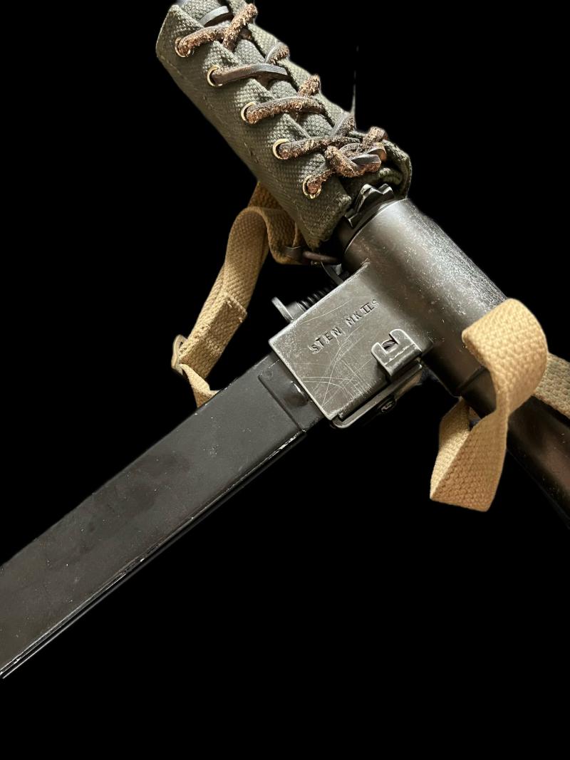 DENIX WW2 STEN MK.II SILENCER SMG & SPARE STOCK