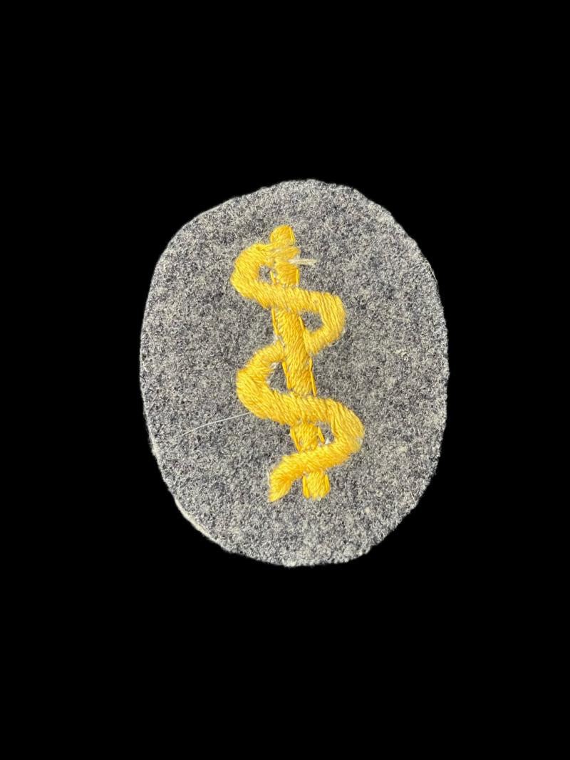 REPRODUCTION WW2 GERMAN MEDICAL PATCH