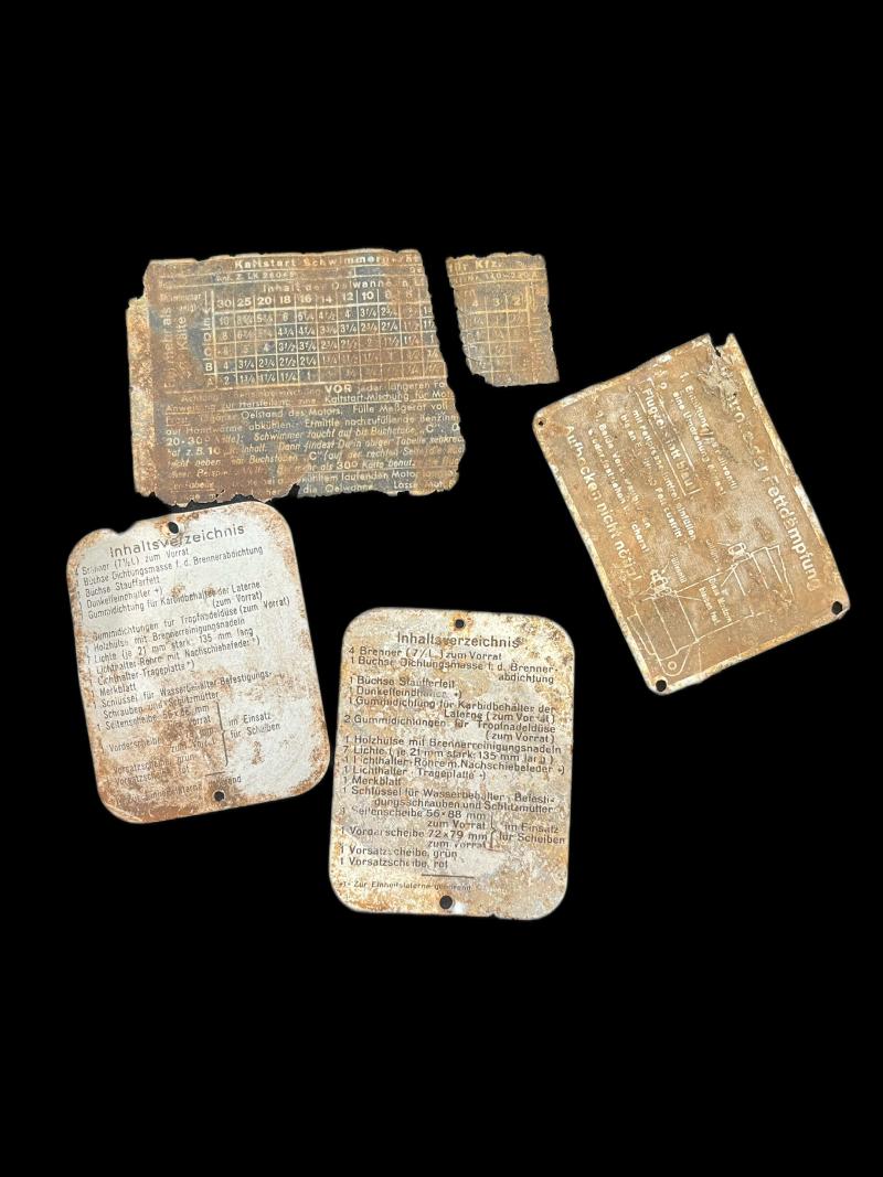 ASSORTED LOT OF WW2 GERMAN METAL PLATES