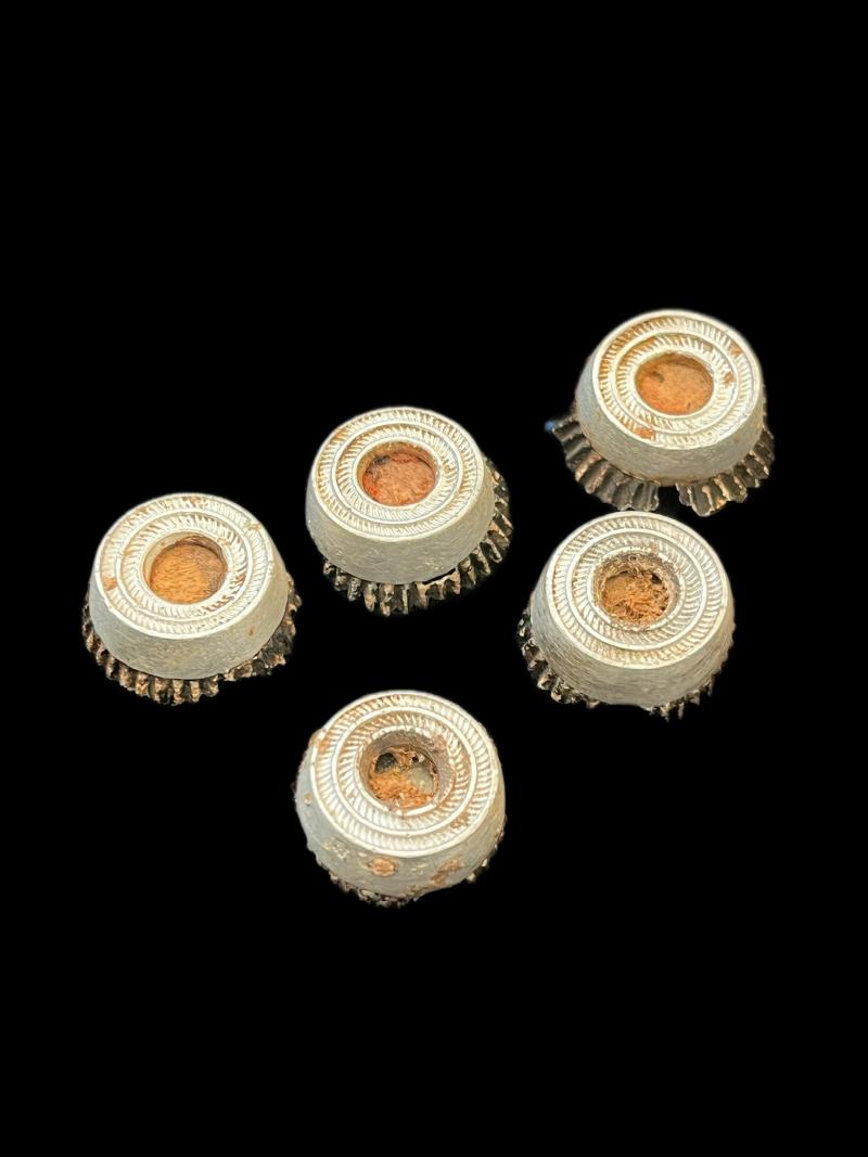 A SET OF 5 X WW2 GERMAN COCKADES