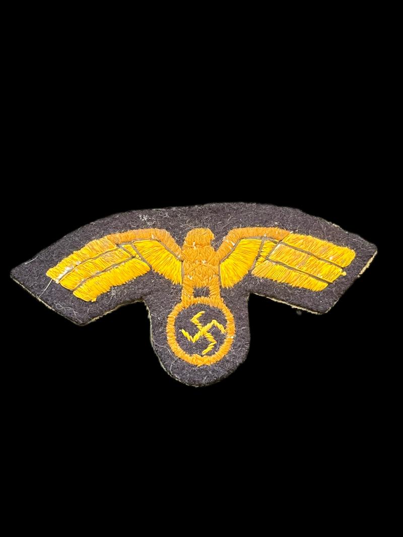 REPRODUCTION WW2 GERMAN BREAST EAGLE