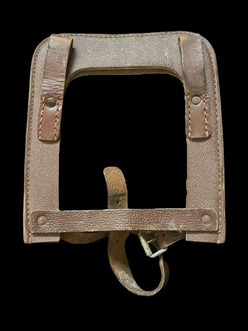 EAST GERMAN ENTRENCHING TOOL COVER