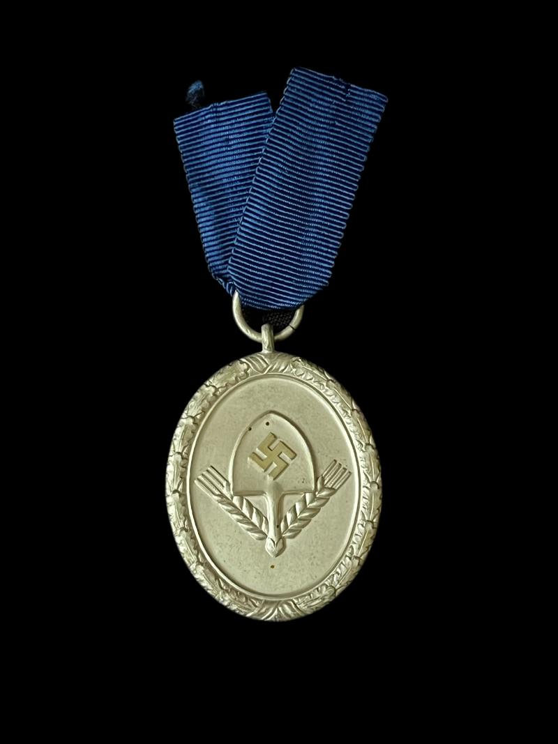 WW2 GERMAN RAD 12 YEAR SERVICE MEDAL IN SILVER