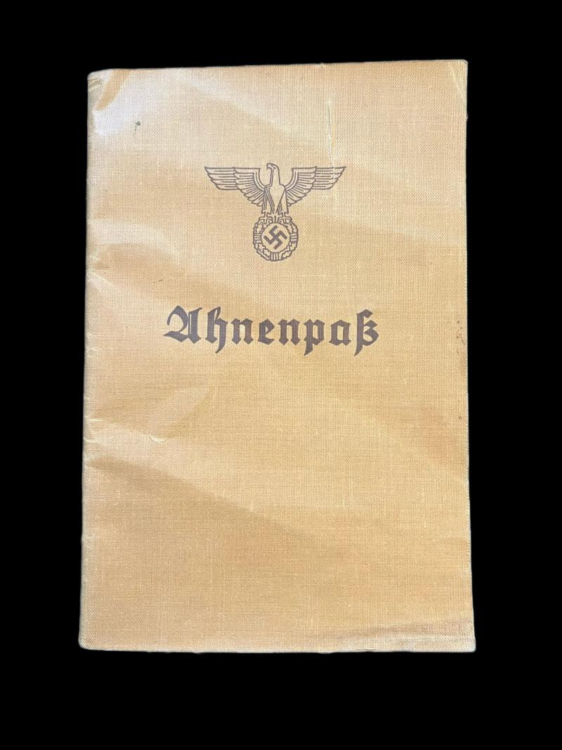 WW2 GERMAN AHNENPASS 