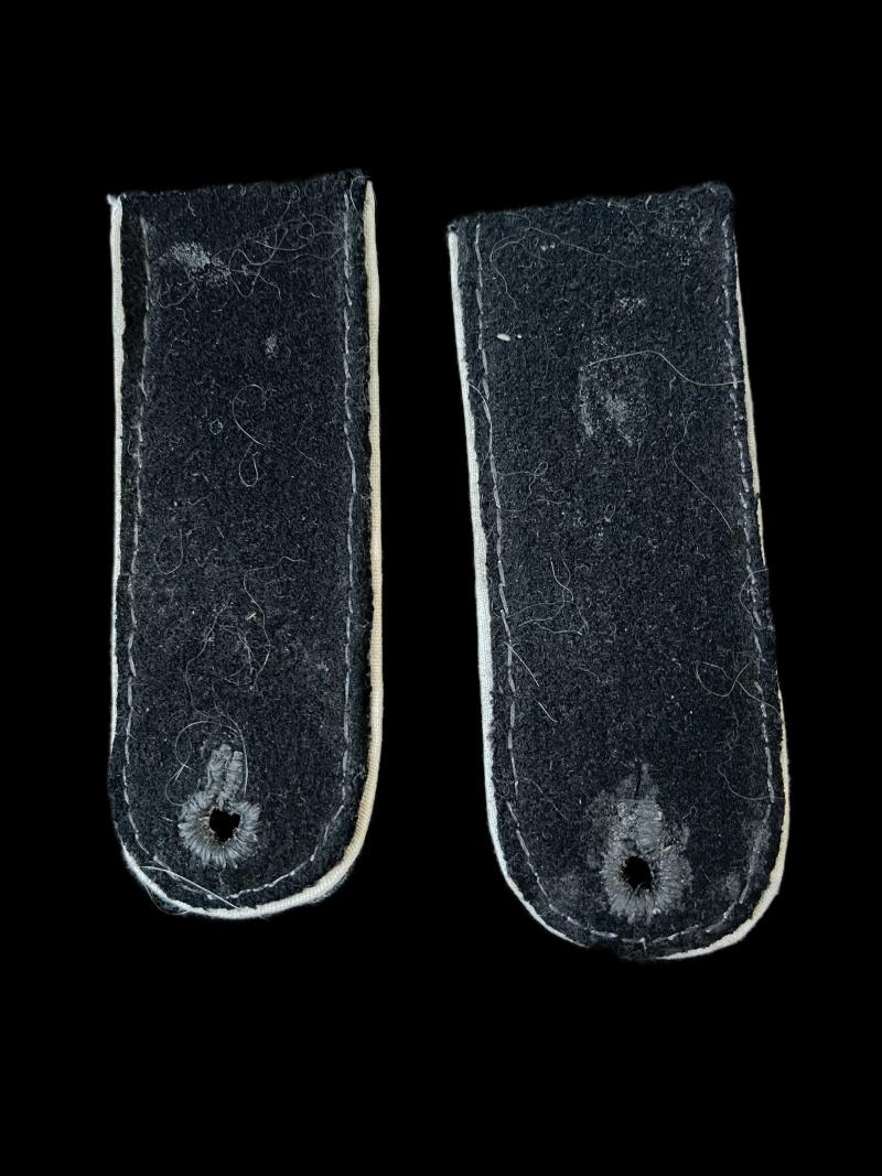 REPRODUCTION WW2 GERMAN SS SHOULDER BOARDS