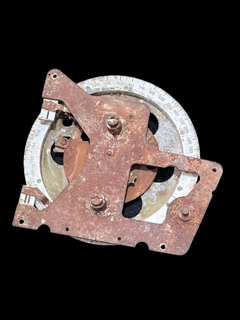 WW2 GERMAN PANZER RADIO RECEIVER PART