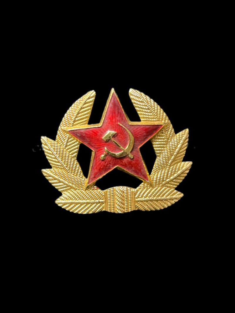 SOVIET BADGE